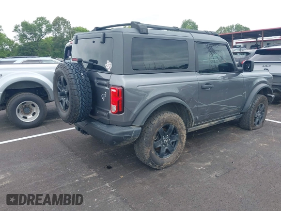 2023 Ford Bronco with VIN 1FMDE5CH8PLB04693, listed as a IAAI auction lot 42524166 with 40,582 mi miles and . Bid and sale history available at DreamBid. Image 4.