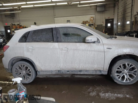 2018 Mitsubishi Outlander Sport ES 2.0 with VIN JA4AR3AU5JZ017915, listed as a IAAI auction lot 41515451 with 120,082 mi miles. Bid and sale history available at carsss.com. Image 14.