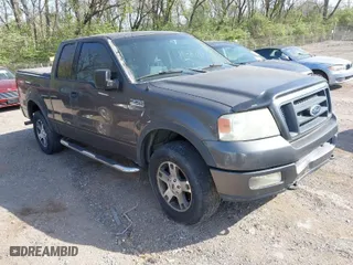 2004 Ford F-150 XLT with VIN 1FTPX14564KC75453, listed as a IAAI auction lot 42078348 with 225,669 mi miles. Bid and sale history available at carsss.com. Image 1.
