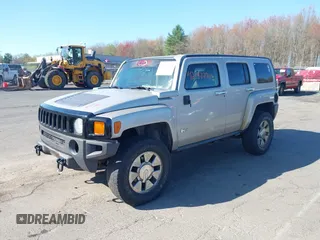 2006 Hummer H3 z VIN 5GTDN136568208970, wystawiony jako IAAI lot #42142290 z przebiegiem 194 677 mil mil oraz . Historia ofert i sprzedaży dostępna na DreamBid. Obrazek 2.