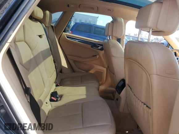 2015 Porsche Macan S with VIN WP1AB2A5XFLB53253, listed as a Copart auction lot 61959715 with 157,610 mi miles and Salvage title. Bid and sale history available at DreamBid. Image 10.