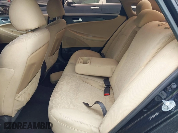2013 Hyundai Sonata GLS z VIN 5NPEB4AC4DH635750, wystawiony jako IAAI lot #42272757 z przebiegiem 209 281 mil mil oraz . Historia ofert i sprzedaży dostępna na DreamBid. Obrazek 8.