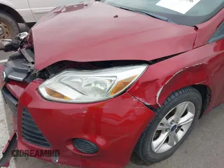 2014 Ford Focus SE z VIN 1FADP3K26EL326345, wystawiony jako IAAI lot #42292956 z przebiegiem 121 369 mil mil oraz . Historia ofert i sprzedaży dostępna na DreamBid. Obrazek 12.