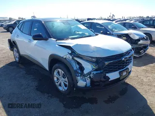2024 Chevrolet Trax 1RS with VIN KL77LGE23RC225109, listed as a IAAI auction lot 41659803 with 2,848 mi miles. Bid and sale history available at carsss.com. Image 1.