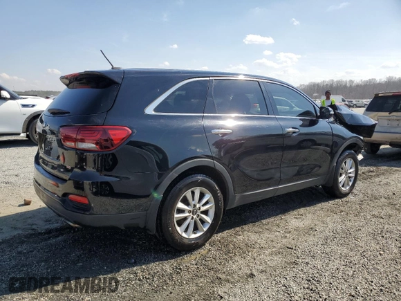 2019 Kia Sorento L with VIN 5XYPG4A36KG509811, listed as a Copart auction lot 49211895 with 133,388 mi miles and Salvage Title. Bid and sale history available at carsss.com. Image 3.