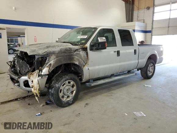 2012 Ford F-250 XL z VIN 1FT7W2B60CED11901, wystawiony jako Copart lot #54913035 z przebiegiem Nie podano mil oraz Szkoda całkowita • Salvage title. Historia ofert i sprzedaży dostępna na DreamBid. Obrazek 1.