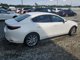 2020 Mazda 3 Premium with VIN 3MZBPBEM3LM124712, listed as a Copart auction lot 60290155 with 39,693 mi miles and Salvage title. Bid and sale history available at DreamBid. Image 3.