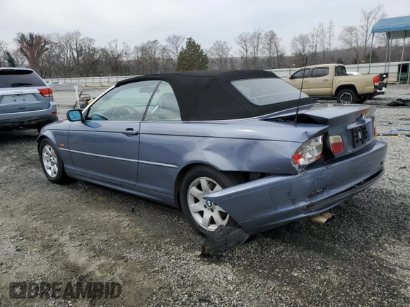 2003 BMW 3 Series 325Ci with VIN WBABS33403PG92095, listed as a Copart auction lot 48967325 with 189,880 mi miles and Salvage Title. Bid and sale history available at carsss.com. Image 2.