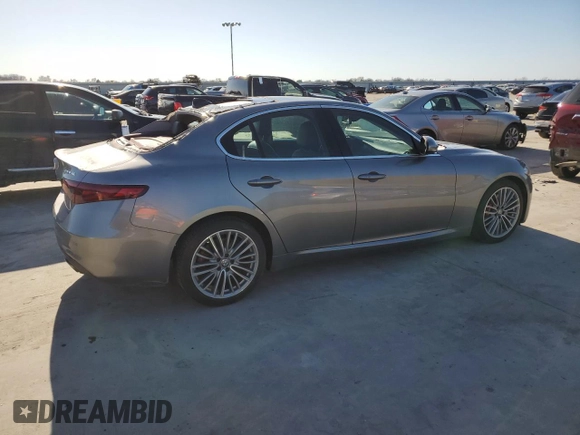 2017 Alfa Romeo Giulia Ti z VIN ZARFAECN3H7556176, wystawiony jako Copart lot #48371125 z przebiegiem 47 520 mil mil oraz Szkody całkowita. Historia ofert i sprzedaży dostępna na DreamBid. Obrazek 3.