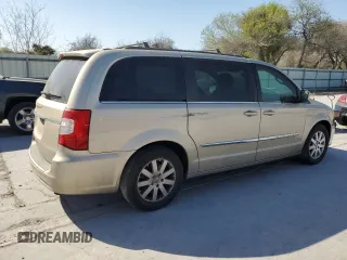 2015 Chrysler Town & Country Touring with VIN 2C4RC1BG0FR730519, listed as a Copart auction lot 48989575 with 253,447 mi miles and Clean Title. Bid and sale history available at carsss.com. Image 3.