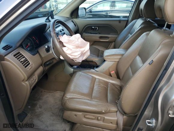 2006 Honda Pilot EX-L with VIN 5FNYF28586B048997, listed as a Copart auction lot 71120924 with 215,080 mi miles and Salvage Title. Bid and sale history available at carsss.com. Image 7.