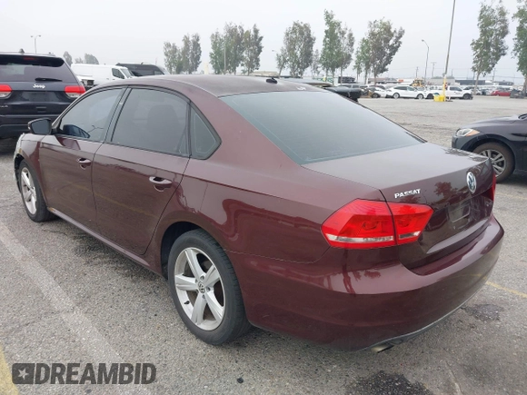 2013 Volkswagen Passat Wolfsburg Edition with VIN 1VWAP7A38DC136413, listed as a IAAI auction lot 42022470 with 265,221 mi miles. Bid and sale history available at carsss.com. Image 3.