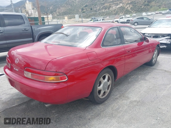 1996 Lexus SC 300 z VIN JT8CD32Z3T0034600, wystawiony jako IAAI lot #42106378 z przebiegiem 163 126 mil mil oraz . Historia ofert i sprzedaży dostępna na DreamBid. Obrazek 4.