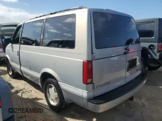 2000 GMC Safari with VIN 1GKDM19W6YB522185, listed as a Copart auction lot 73710704 with Not Provided miles and Salvage Title. Bid and sale history available at carsss.com. Image 2.