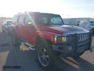 2006 Hummer H3 with VIN 5GTDN136068173903, listed as a IAAI auction lot 42105902 with 215,303 mi miles. Bid and sale history available at carsss.com. Image 1.