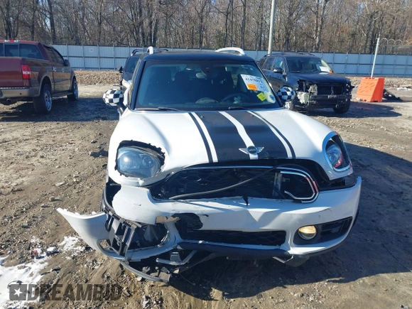 2019 MINI Countryman Cooper S with VIN WMZYT3C55K3E96839, listed as a IAAI auction lot 41478815 with 40,756 mi miles and . Bid and sale history available at DreamBid. Image 12.