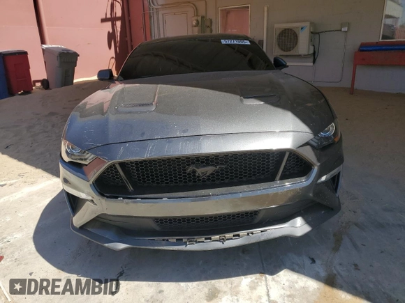 2019 Ford Mustang GT z VIN 1FA6P8CF8K5182790, wystawiony jako Copart lot #57271095 z przebiegiem 700 038 mil mil oraz Szkody całkowita. Historia ofert i sprzedaży dostępna na DreamBid. Obrazek 5.