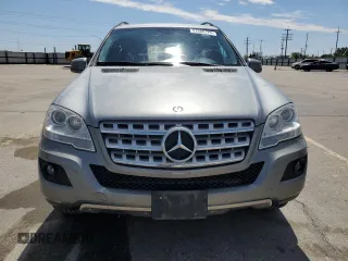 2011 Mercedes-Benz M 350 z VIN 4JGBB8GB3BA737632, wystawiony jako Copart lot #57589175 z przebiegiem 187 828 mil mil oraz Szkoda całkowita • Salvage title. Historia ofert i sprzedaży dostępna na DreamBid. Obrazek 5.