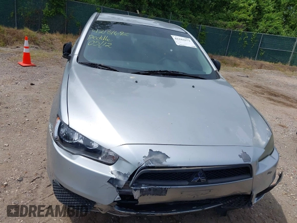 2010 Mitsubishi Lancer DE z VIN JA32U1FU7AU008019, wystawiony jako IAAI lot #42181672 z przebiegiem 227 360 mil mil oraz . Historia ofert i sprzedaży dostępna na DreamBid. Obrazek 6.