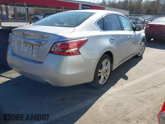 2013 Nissan Altima SV with VIN 1N4BL3AP0DN525913, listed as a IAAI auction lot 41893511 with 132,166 mi miles and . Bid and sale history available at DreamBid. Image 4.
