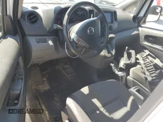 2020 Nissan NV200 SV z VIN 3N6CM0KN2LK704060, wystawiony jako Copart lot #48397785 z przebiegiem 64 235 mil mil oraz Szkody całkowita. Historia ofert i sprzedaży dostępna na DreamBid. Obrazek 8.