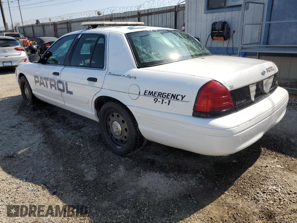 2011 Ford Police Interceptor z VIN 2FABP7BV7BX131779, wystawiony jako Copart lot #59364255 z przebiegiem 118 964 mil mil oraz Czysty tytuł • Clean title. Historia ofert i sprzedaży dostępna na DreamBid. Obrazek 2.