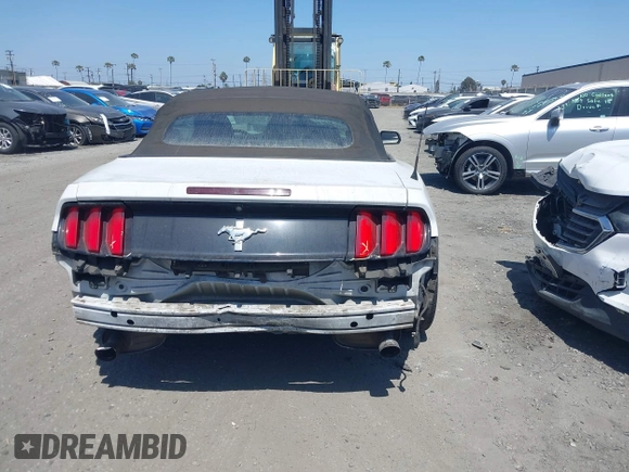 2015 Ford Mustang V6 with VIN 1FATP8EM3F5427080, listed as a IAAI auction lot 42507748 with 139,136 mi miles and . Bid and sale history available at DreamBid. Image 17.