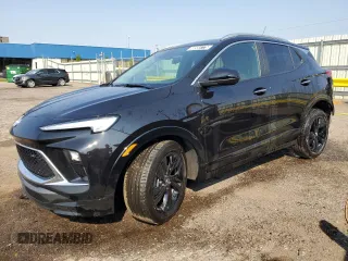 2024 Buick Encore GX Sport Touring с VIN KL4AMESLXRB169418, выставлен на аукционе Copart как лот 60566775 с пробегом 30 167 миль миль и Чистый • Clean title. История ставок и продаж доступна на DreamBid. Изображение 1.