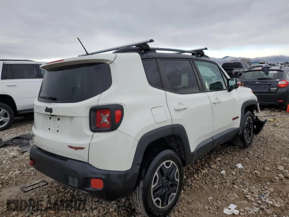 2016 Jeep Renegade Trailhawk with VIN ZACCJBCT9GPE01207, listed as a Copart auction lot 87396064 with 117,609 mi miles and Salvage Title. Bid and sale history available at carsss.com. Image 3.
