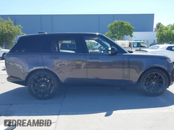 2023 Land Rover Range Rover Autobiography z VIN SALK19E78PA058614, wystawiony jako IAAI lot #42265194 z przebiegiem 30 764 mil mil oraz . Historia ofert i sprzedaży dostępna na DreamBid. Obrazek 14.