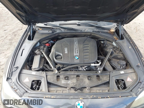 2014 BMW 5 Series 535d with VIN WBAXA5C52ED689245, listed as a IAAI auction lot 41016152 with 95,392 mi miles and . Bid and sale history available at carsss.com. Image 10.