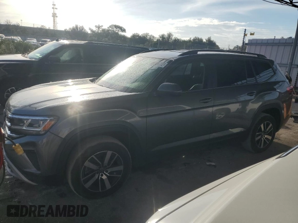 2022 Volkswagen Atlas SE with VIN 1V2DP2CA4NC533230, listed as a Copart auction lot 73013684 with 46,484 mi miles and Clean title. Bid and sale history available at DreamBid. Image 1.