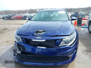 2017 Kia Optima LX with VIN 5XXGT4L39HG152100, listed as a IAAI auction lot 41953707 with 89,273 mi miles. Bid and sale history available at carsss.com. Image 12.