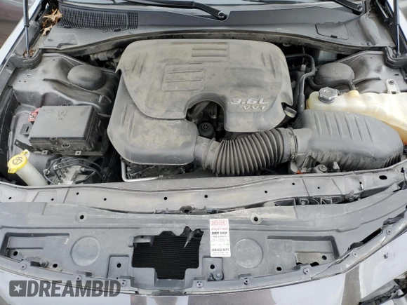 2018 Chrysler 300 S z VIN 2C3CCAGG9JH223216, wystawiony jako Copart lot #45919034 z przebiegiem 70 801 mil mil oraz Szkoda całkowita • Salvage title. Historia ofert i sprzedaży dostępna na DreamBid. Obrazek 11.