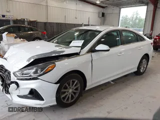 2019 Hyundai Sonata SE with VIN 5NPE24AF8KH790003, listed as a IAAI auction lot 41353854 with 84,442 mi miles and . Bid and sale history available at carsss.com. Image 2.