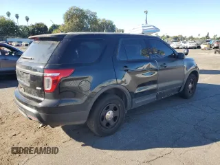 2015 Ford Utility Police Interceptor with VIN 1FM5K8AR4FGB98895, listed as a Copart auction lot 77586044 with 144,099 mi miles and Salvage Title. Bid and sale history available at carsss.com. Image 3.