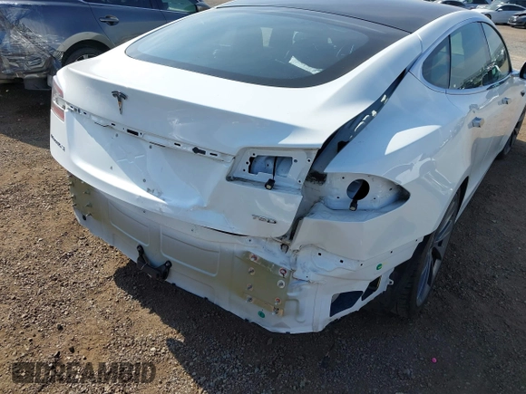 2018 Tesla Model S 75D с VIN 5YJSA1E27JF241451, выставлен на аукционе IAAI как лот 42374353 с пробегом 76 543 миль миль и . История ставок и продаж доступна на DreamBid. Изображение 6.