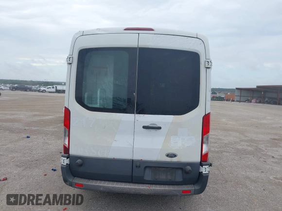 2016 Ford Transit z VIN 1FTBW2CG7GKA00930, wystawiony jako IAAI lot #42708963 z przebiegiem 232 205 mil mil oraz . Historia ofert i sprzedaży dostępna na DreamBid. Obrazek 17.