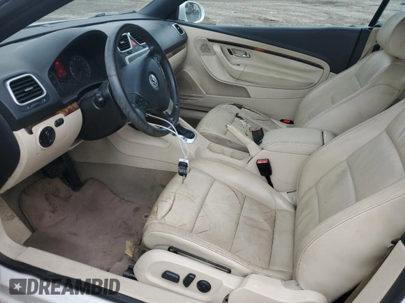 2007 Volkswagen Eos 2.0T with VIN WVWFA71F47V033566, listed as a Copart auction lot 66134234 with 93,923 mi miles and Salvage Title. Bid and sale history available at DreamBid. Image 7.