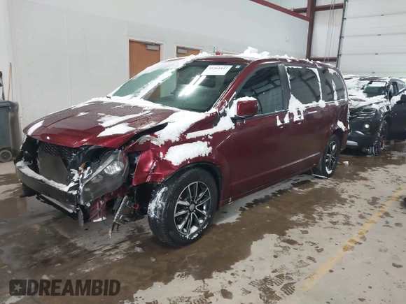 2019 Dodge Grand Caravan GT with VIN 2C4RDGEG3KR535665, listed as a IAAI auction lot 41564437 with 128,016 mi miles and . Bid and sale history available at DreamBid. Image 17.