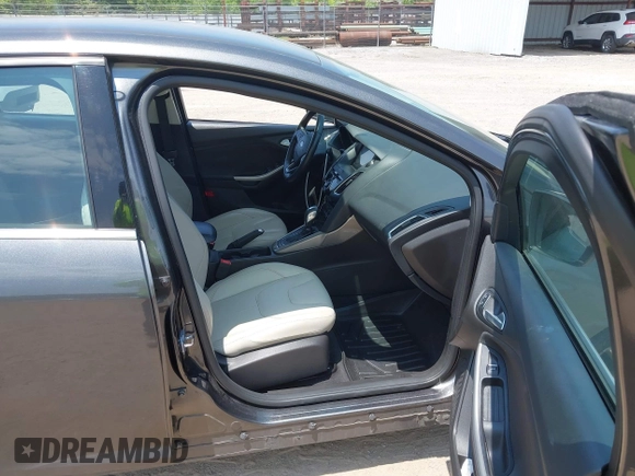 2016 Ford Focus Titanium with VIN 1FADP3N28GL299339, listed as a IAAI auction lot 42410154 with 78,245 mi miles and . Bid and sale history available at DreamBid. Image 5.