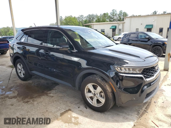 2023 Kia Sorento LX z VIN 5XYRG4LC0PG218539, wystawiony jako Copart lot #55832035 z przebiegiem 40 479 mil mil oraz Szkoda całkowita • Salvage title. Historia ofert i sprzedaży dostępna na DreamBid. Obrazek 4.