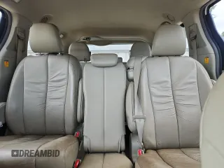 2011 Toyota Sienna XLE AAS с VIN 5TDYK3DC1BS017540, выставлен на аукционе Copart как лот 65177255 с пробегом 164 604 миль миль и Списание • Salvage title. История ставок и продаж доступна на DreamBid. Изображение 10.