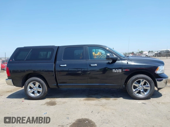 2017 Ram 1500 Big Horn z VIN 1C6RR7LM4HS882771, wystawiony jako IAAI lot #42401357 z przebiegiem 81 646 mil mil oraz . Historia ofert i sprzedaży dostępna na DreamBid. Obrazek 13.
