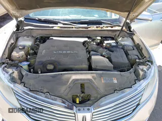 2014 Lincoln MKZ with VIN 3LN6L2GK2ER817686, listed as a IAAI auction lot 41505907 with 318,636 mi miles. Bid and sale history available at carsss.com. Image 10.