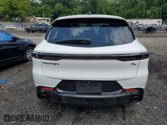 2024 Dodge Hornet R/T z VIN ZACPDFCW4R3A32891, wystawiony jako Copart lot #59114845 z przebiegiem 5 860 mil mil oraz Nie do naprawy • Non repairable. Historia ofert i sprzedaży dostępna na DreamBid. Obrazek 6.