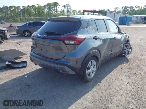 2023 Nissan Kicks S z VIN 3N1CP5BV2PL487717, wystawiony jako IAAI lot #42228018 z przebiegiem 44 419 mil mil oraz . Historia ofert i sprzedaży dostępna na DreamBid. Obrazek 4.