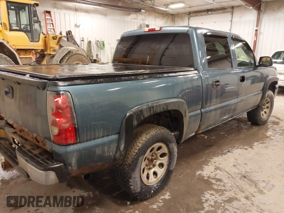 2007 Chevrolet Silverado 1500 LT3 with VIN 2GCEK13Z371100396, listed as a IAAI auction lot 41974792 with 293,525 mi miles and . Bid and sale history available at DreamBid. Image 4.