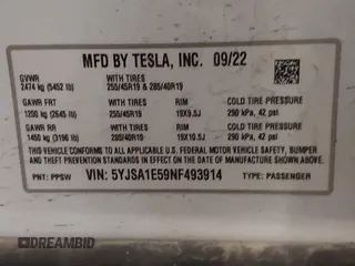 2022 Tesla Model S z VIN 5YJSA1E59NF493914, wystawiony jako IAAI lot #41626020 z przebiegiem Nie podano mil oraz . Historia ofert i sprzedaży dostępna na DreamBid. Obrazek 9.
