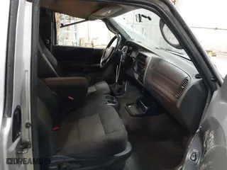 2004 Ford Ranger XL Fleet with VIN 1FTZR45EX4PA27941, listed as a IAAI auction lot 41863166 with 192,550 mi miles. Bid and sale history available at carsss.com. Image 5.